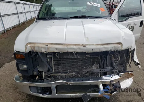 2008 Ford F350 Srw Super Duty z USA, uszkodzony, nr VIN 1FTWF30528EA18259